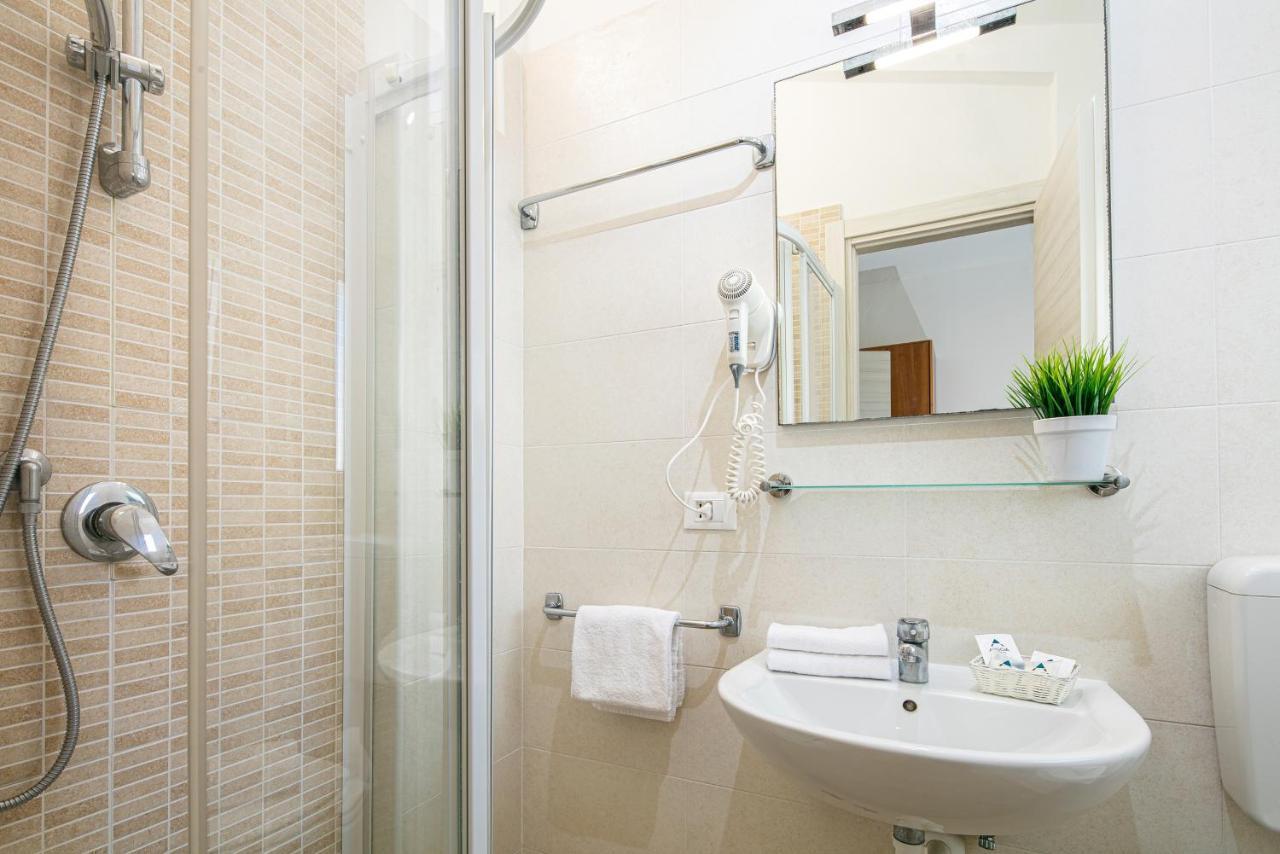 Hotel Pigalle Lido di Jesolo Zewnętrze zdjęcie